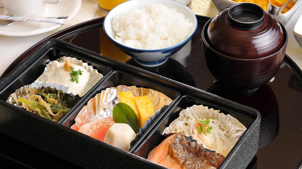 Hotel Ichiraku Fukuoka  Dış mekan fotoğraf